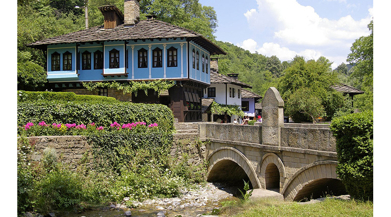 Екскурзия към Възрожденска България