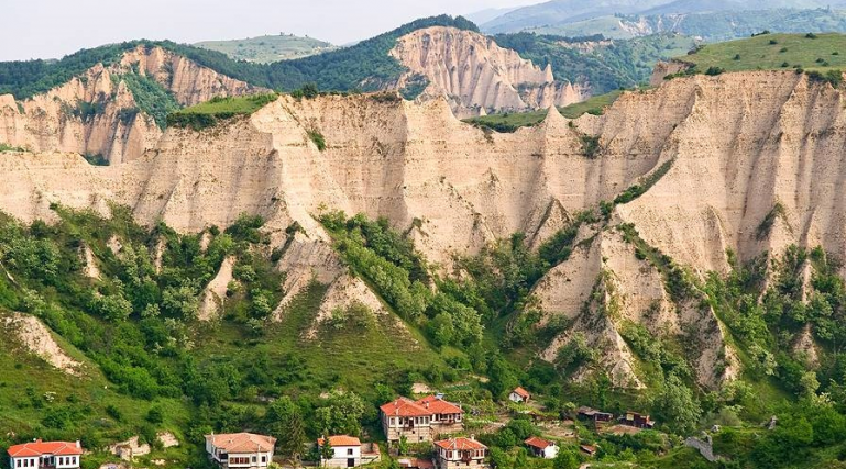 Рилски манастир, Рупите и Мелник